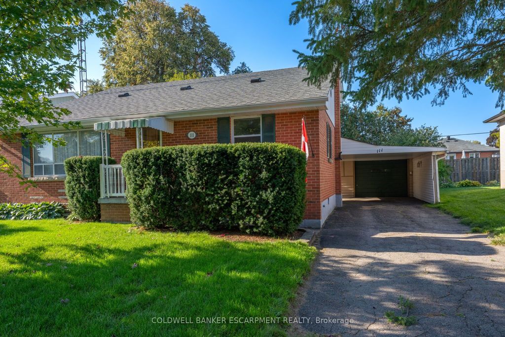 Photo of 111 Elizabeth Drive, Halton Hills, ON L7J 1B6 (MLS # W12455760)