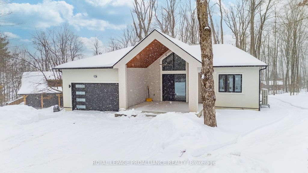 Photo of 160 Sumcot Drive, Trent Lakes, ON K0L 1J0 (MLS # X12726574)