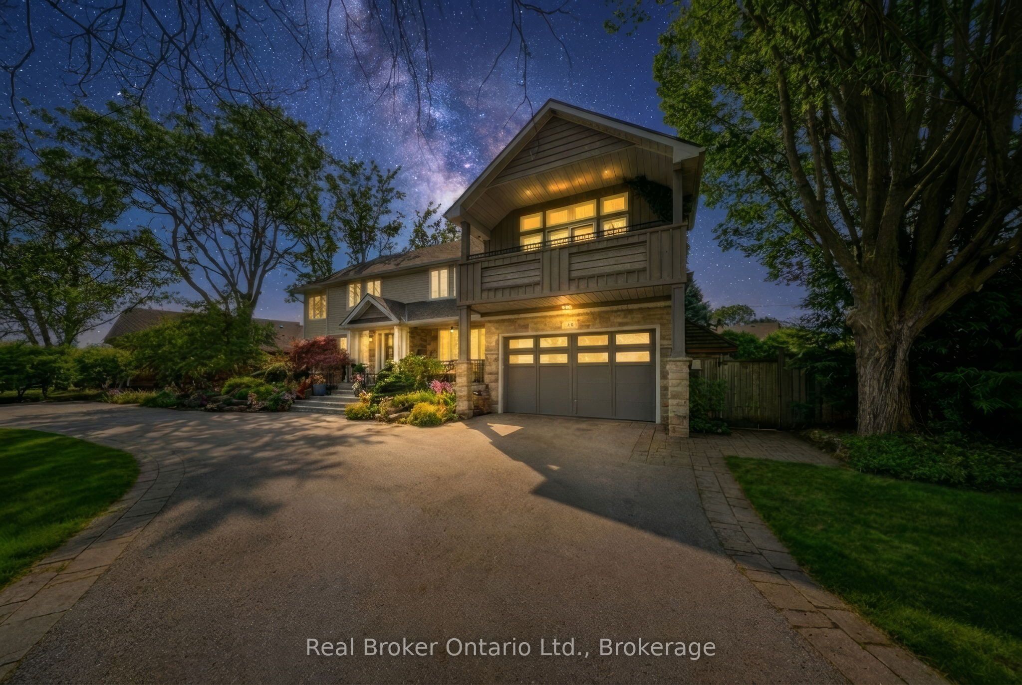 383 North Shore Boulevard W