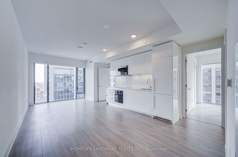 8 Cumberland Street 2006 Toronto ON M4W 0B6