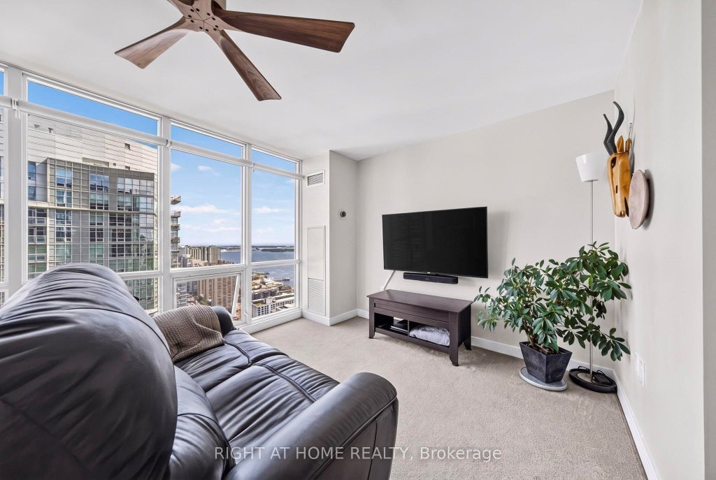 Photo of 11 Brunel Court #5509, Toronto, ON M5V 3Y3 (MLS # C13724244)
