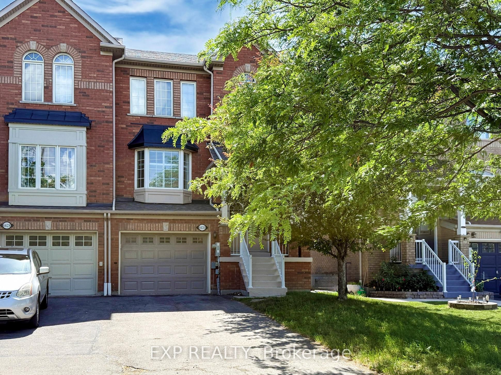 6630 Opera Glass Crescent