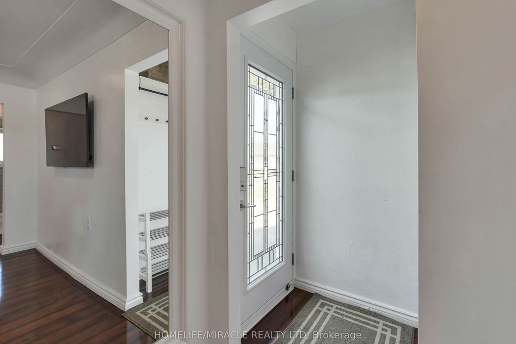Photo of 32 Durham Road, Hamilton, ON L8E 1X1 (MLS # X13428984)