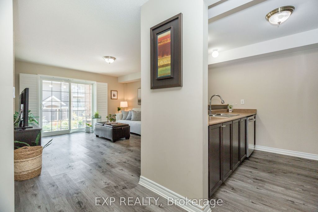 Photo of 39 Coulter Street #18, Barrie, ON L4N 6L9 (MLS # S12800566)