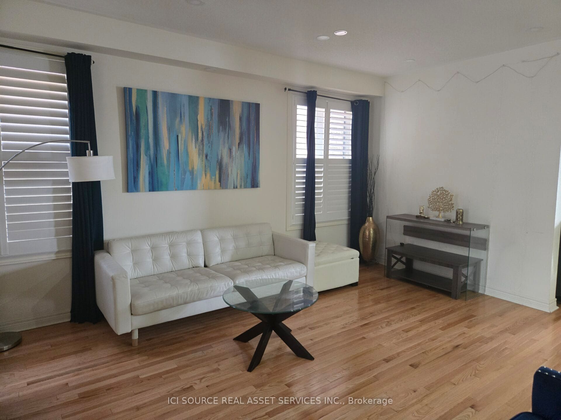 376 Bessborough Drive