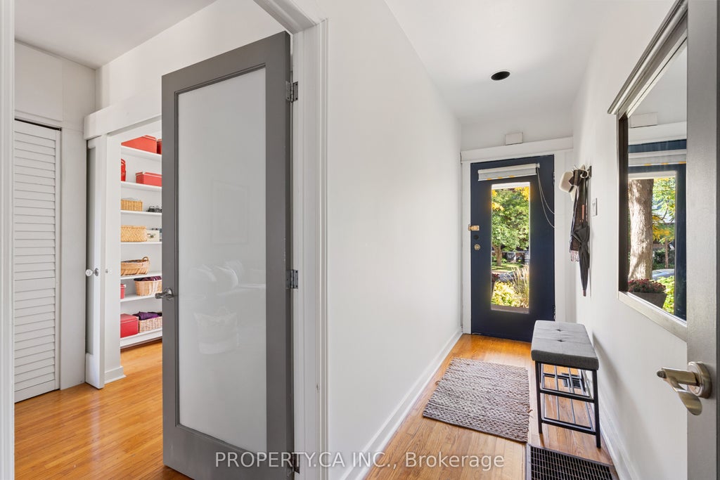 Photo of 620 Crawford Street, Toronto, ON M6G 3K2 (MLS # C14094820)