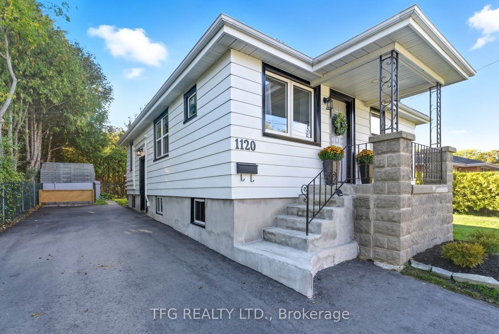 Photo of 1120 Somerville Street, Oshawa, ON L1G 4K5 (MLS # E12583798)