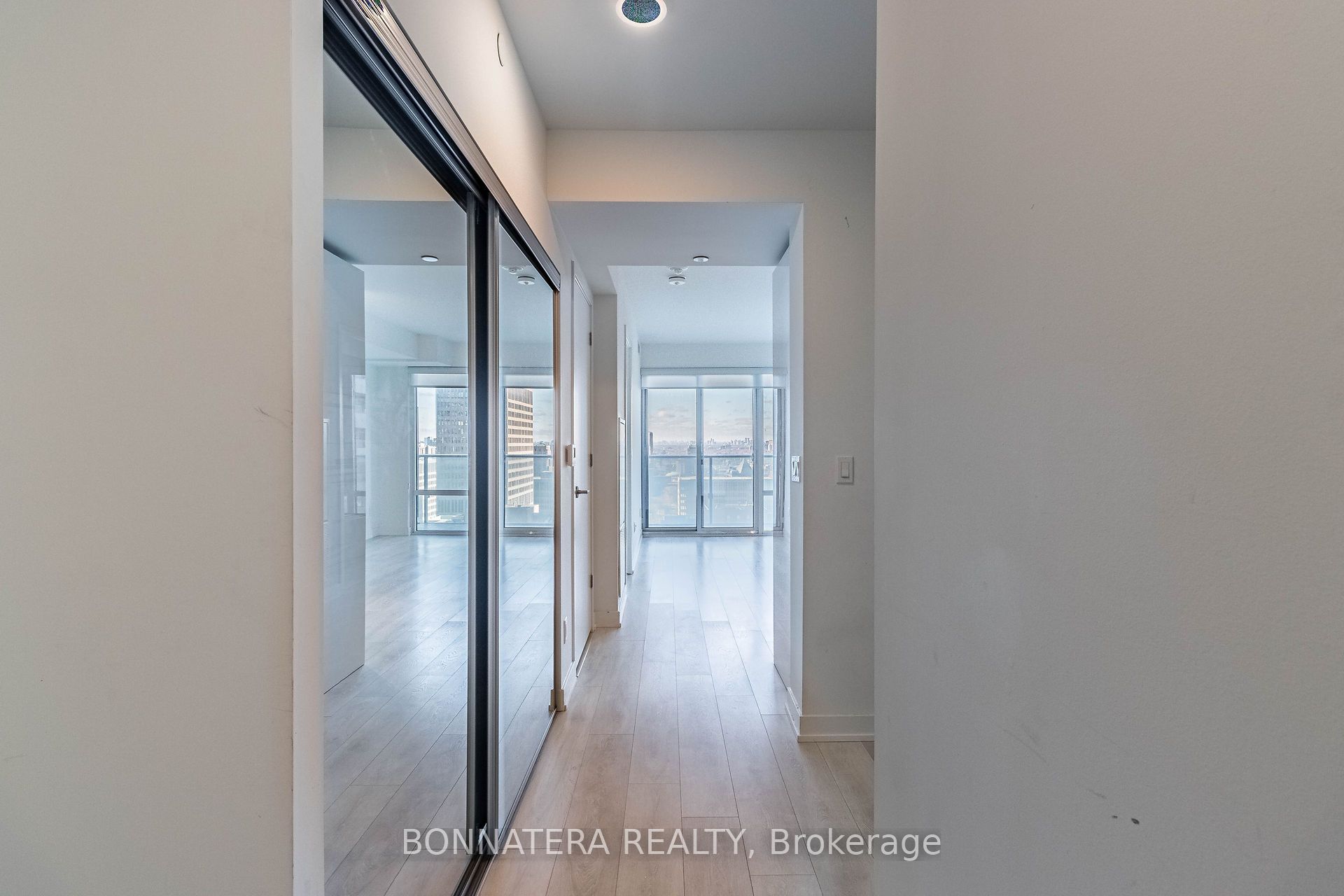 501 Yonge Street 2313