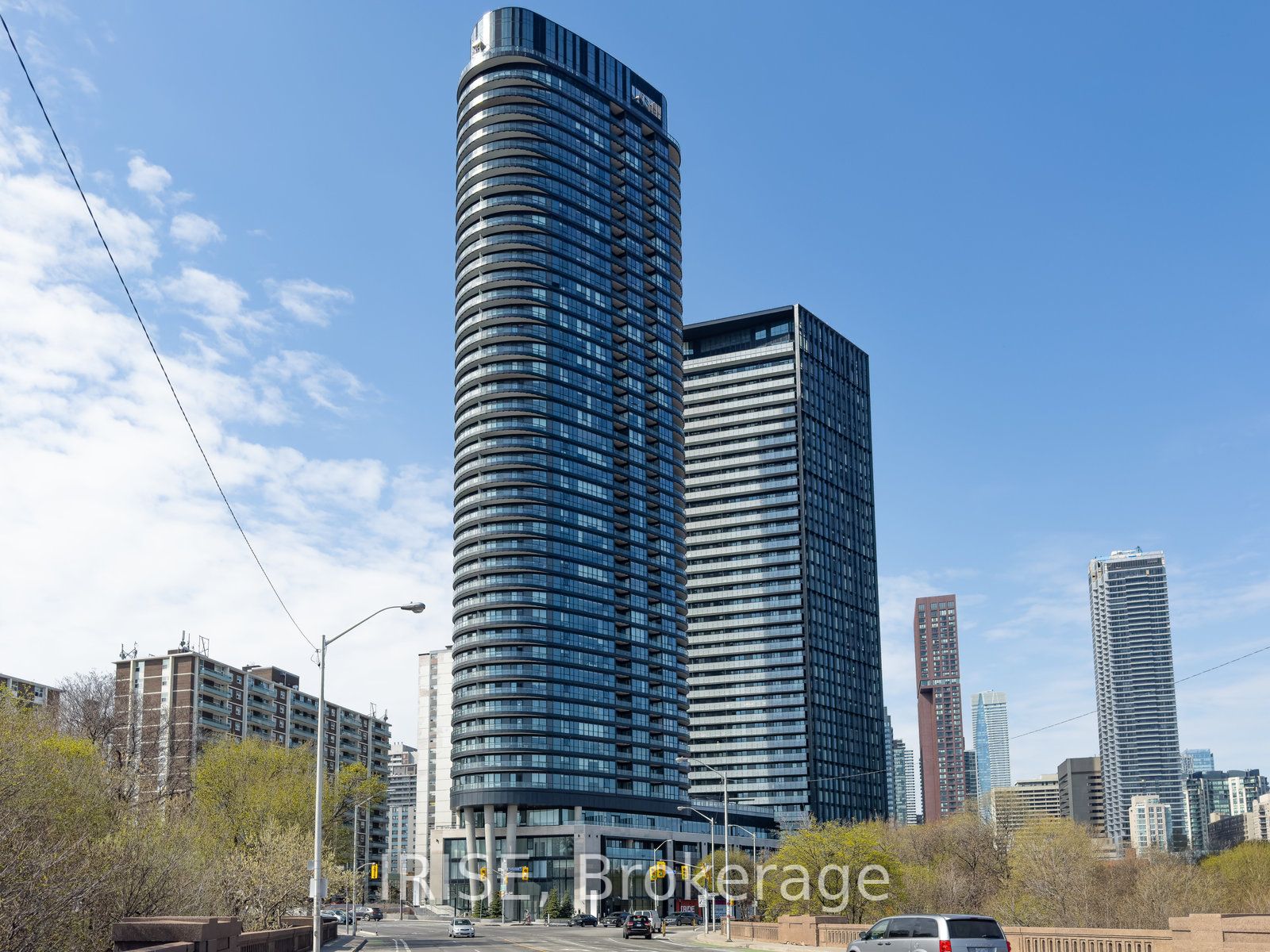 575 Bloor Street E 2303