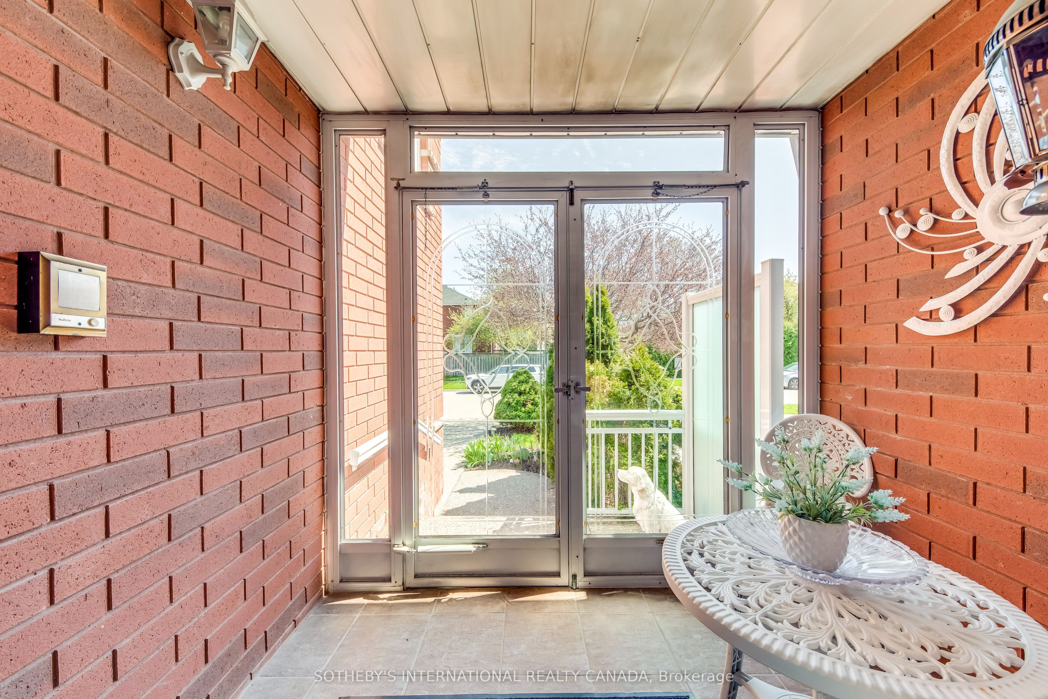 2294 Dale Ridge Drive