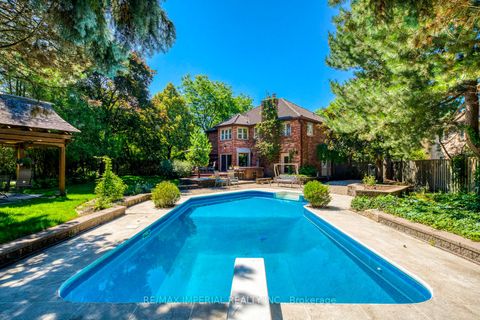 341 Acacia Court Oakville ON L6J 6K5