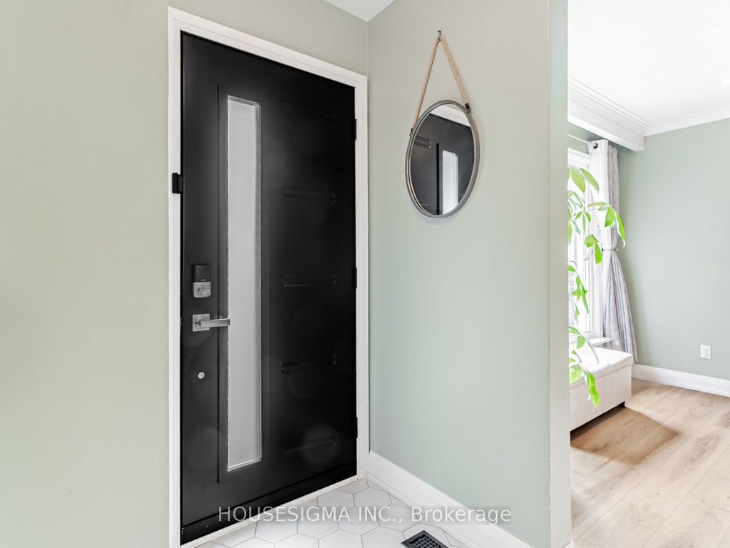 Photo of 72 Ludstone Drive, Toronto, ON M9R 2J3 (MLS # W12384614)
