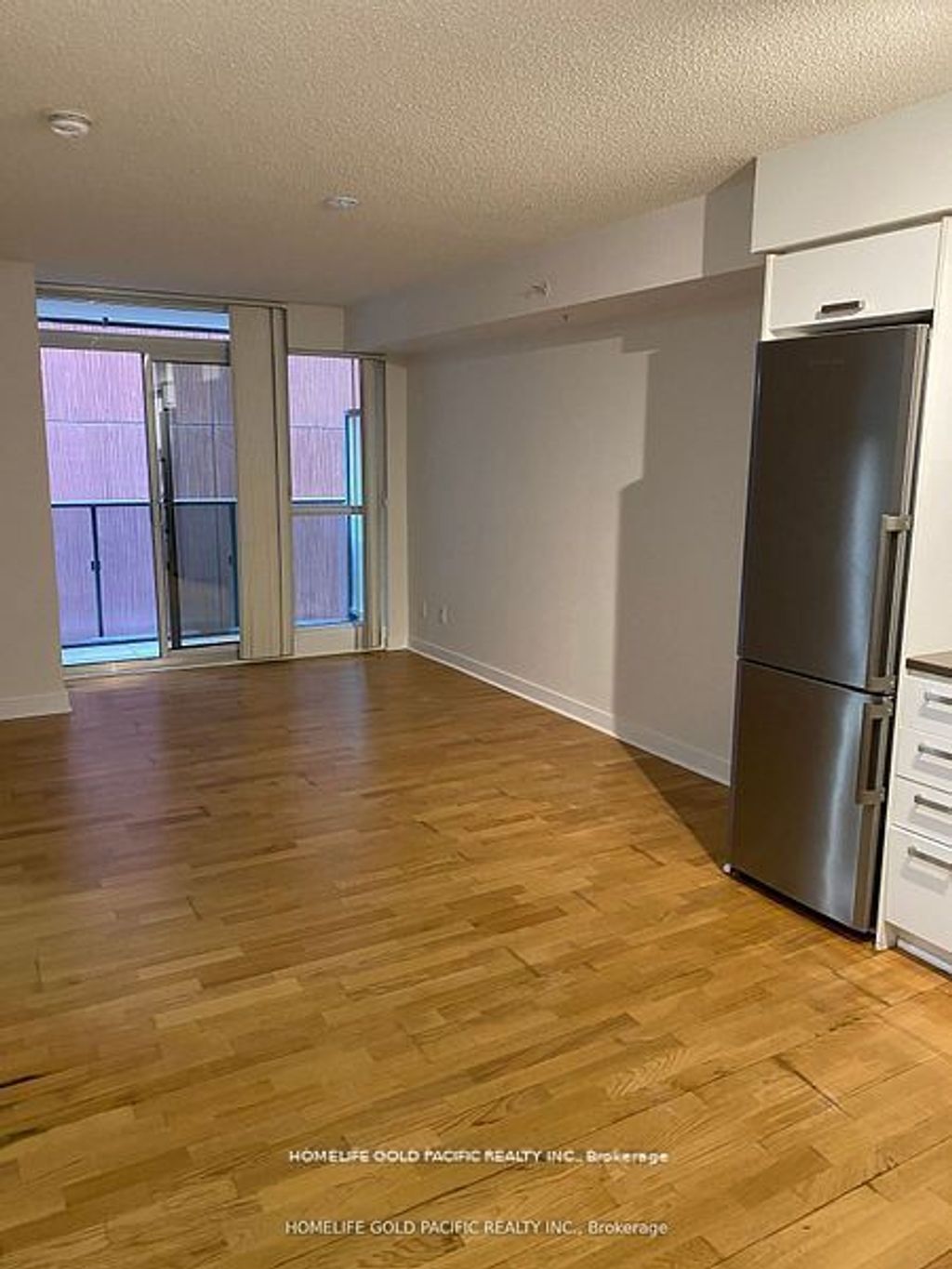 Photo of 295 Adelaide Street W #418, Toronto, ON M5V 1P7 (MLS # C12435232)