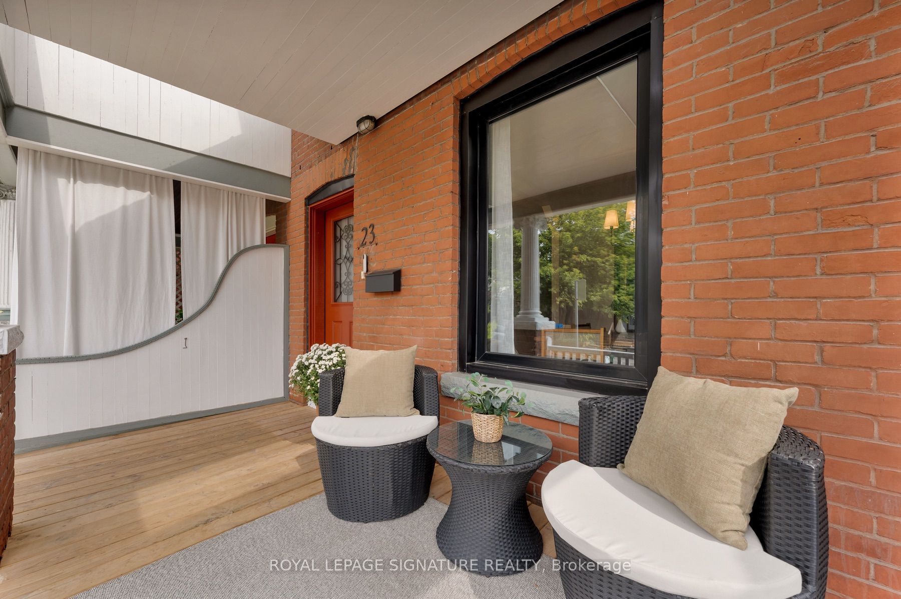 23 Greenwood Avenue