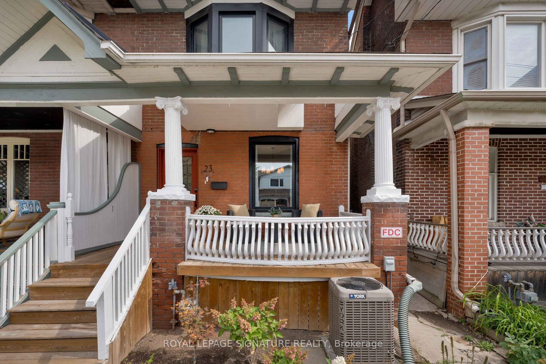 23 Greenwood Avenue