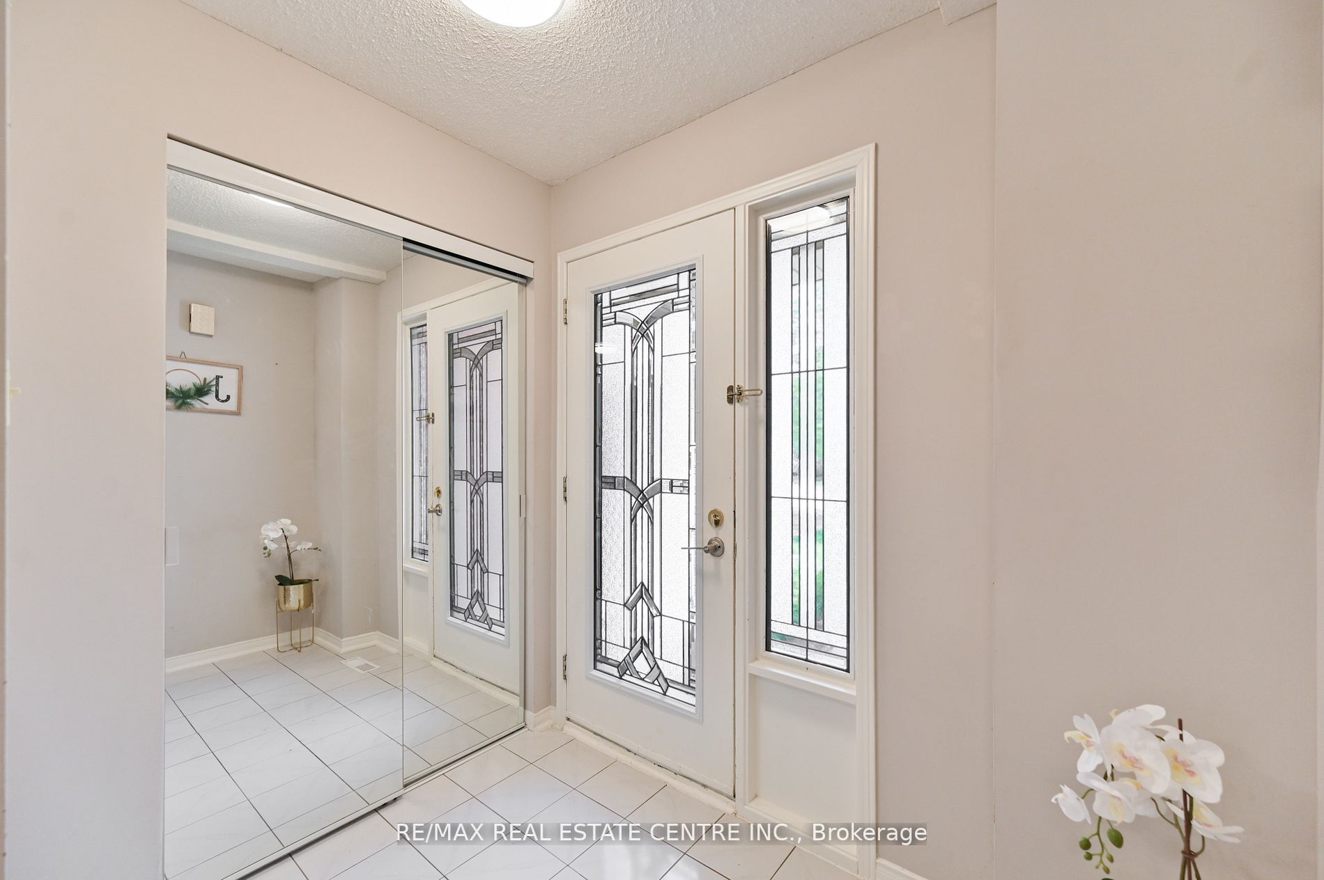 2559 Addingham Crescent