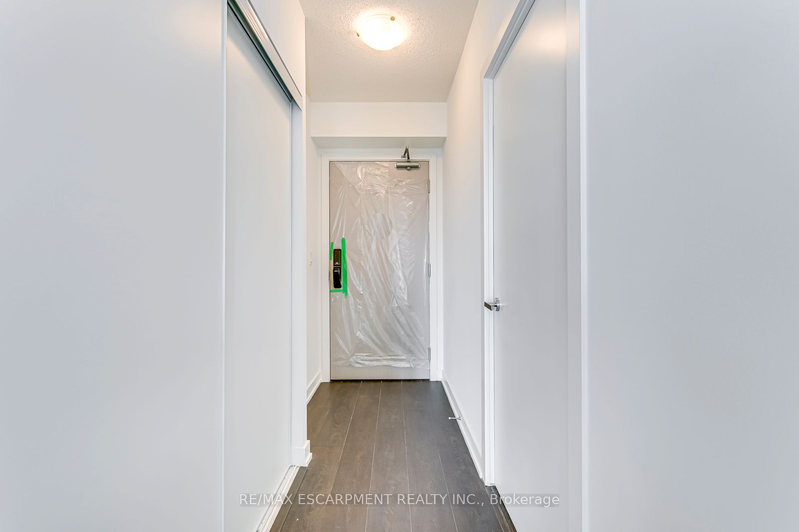 3210 Dakota Common A305