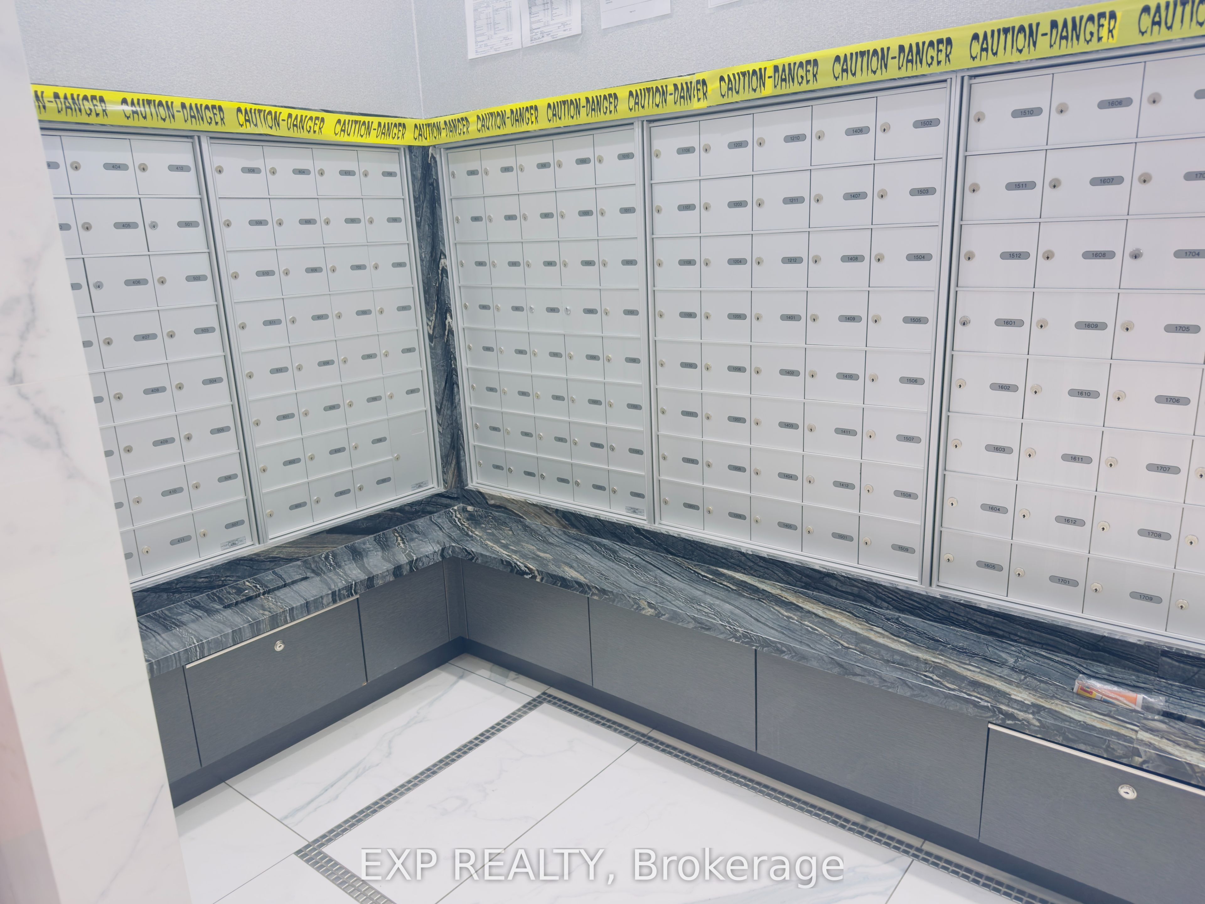 3700 Highway 7 Way W 608