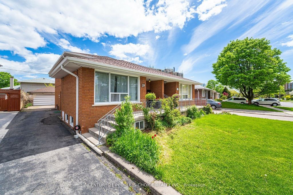 Photo of 39 Waterbury Drive, Toronto, ON M9R 3Y1 (MLS # W13043440)