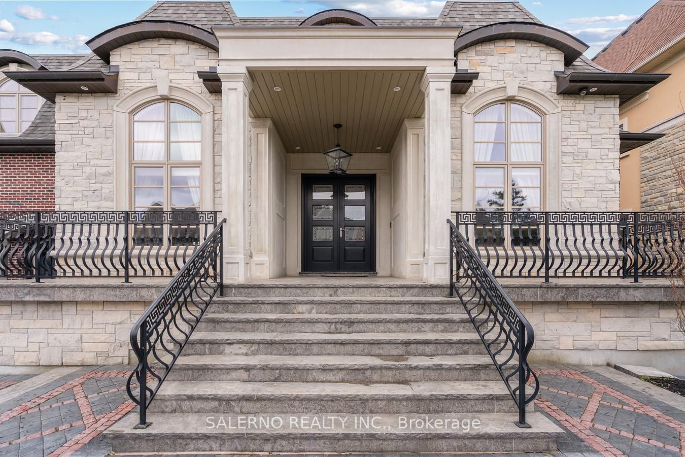 71 Grand Vellore Crescent