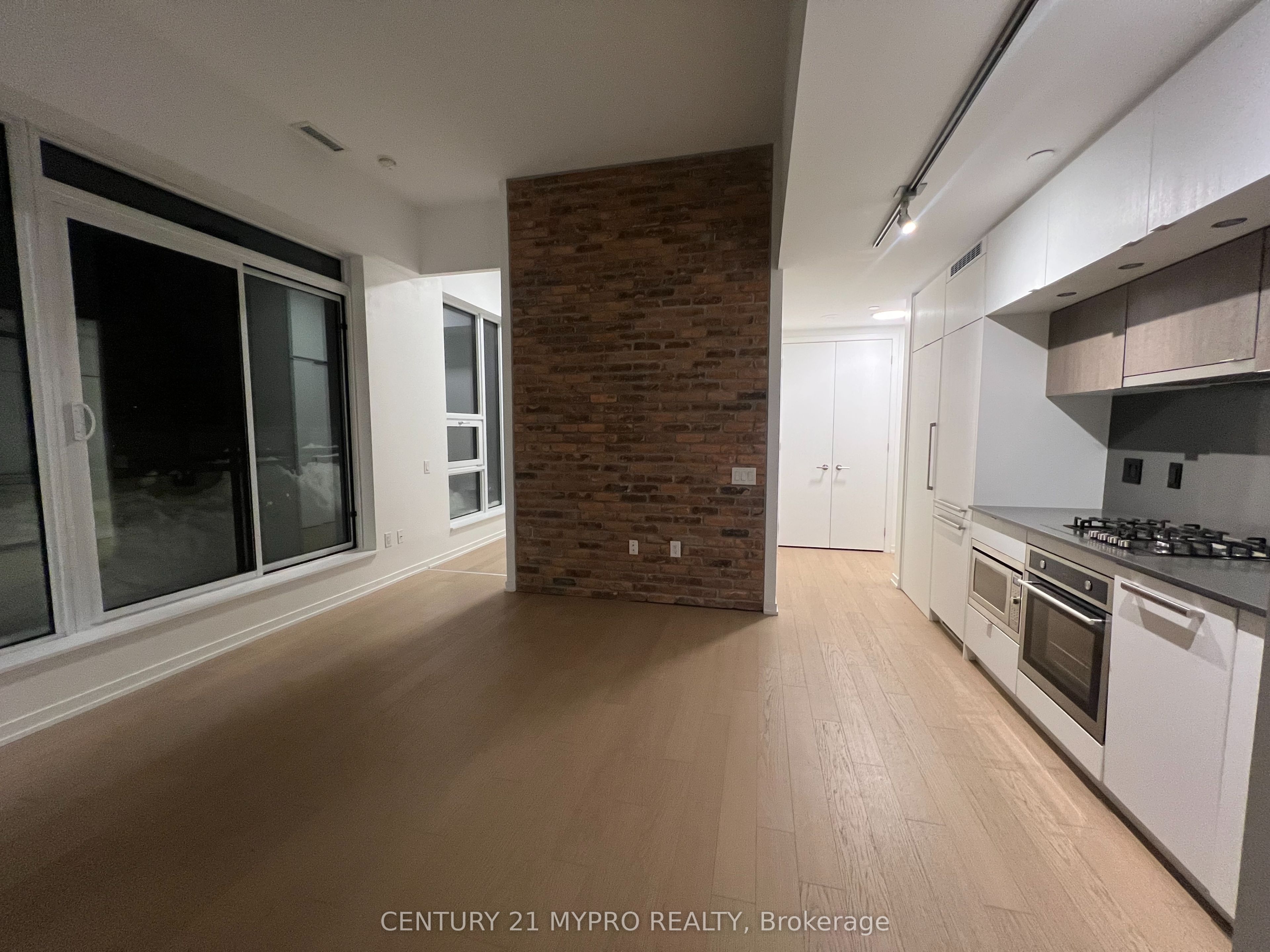 138 St. Helens Avenue 408