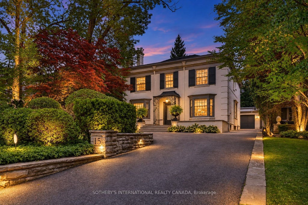 Photo of 15 Alexandra Wood, Toronto, ON M5N 2S2 (MLS # C13792340)