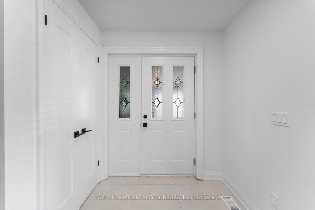 Photo of 19 Vanderbrent Crescent, Toronto, ON M9R 3W9 (MLS # W12432155)