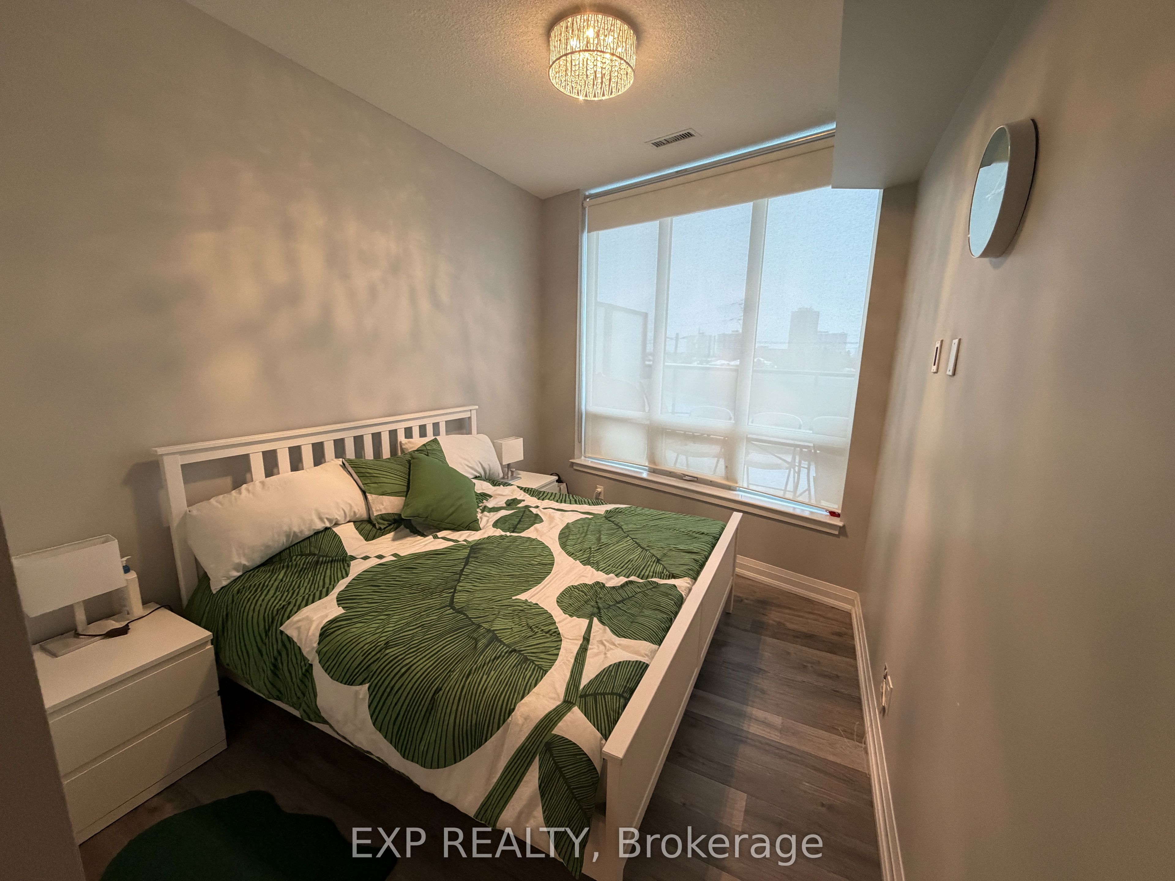 7171 Yonge Street 308