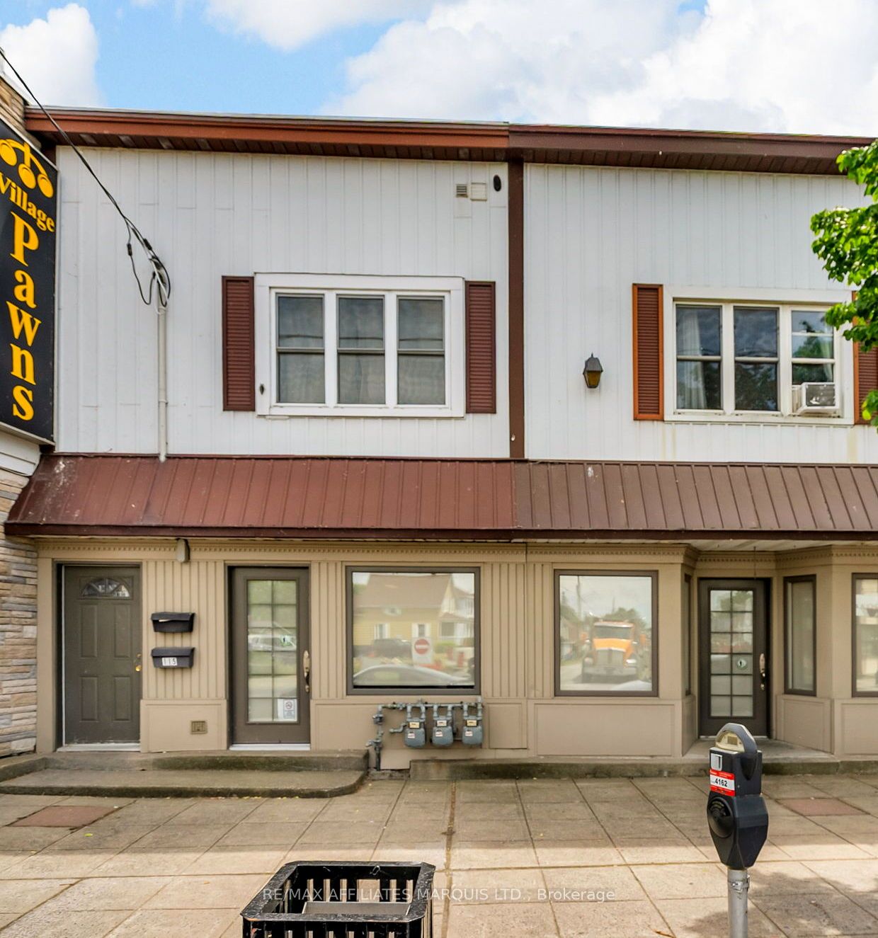 Photo 1 of 11 — 113-115 Montreal Road, Cornwall, ON K6H 1B2