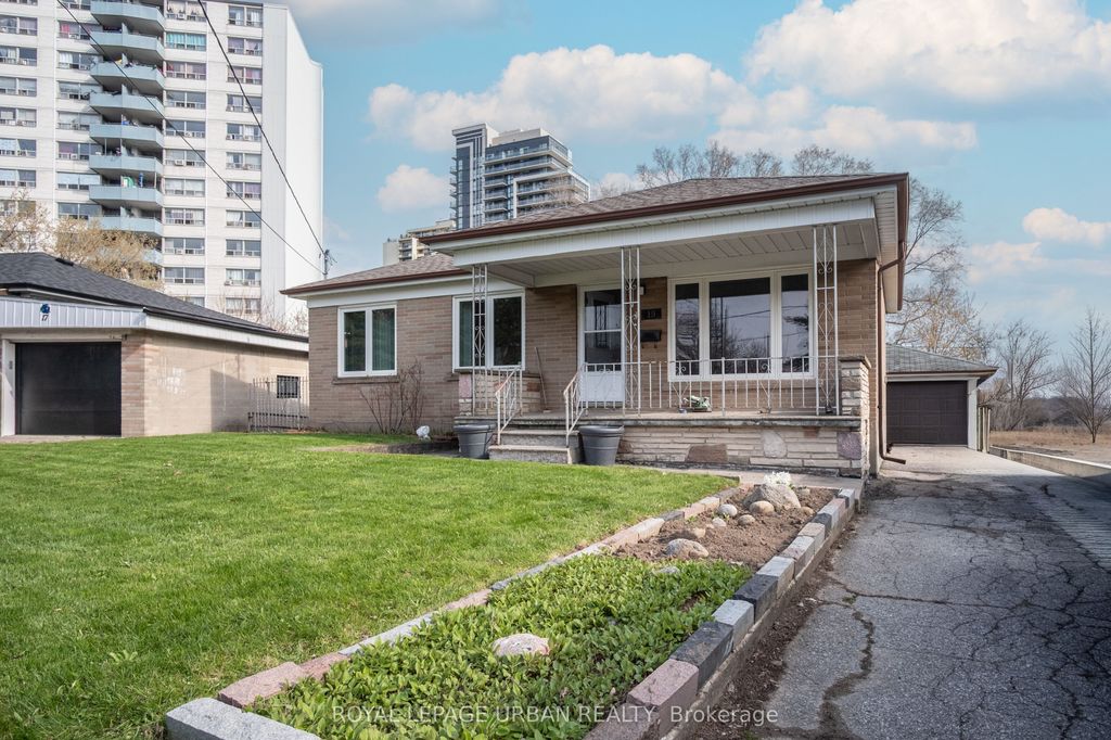 Photo of 19 Battersea Crescent, Toronto, ON M6L 1G7 (MLS # W13421140)