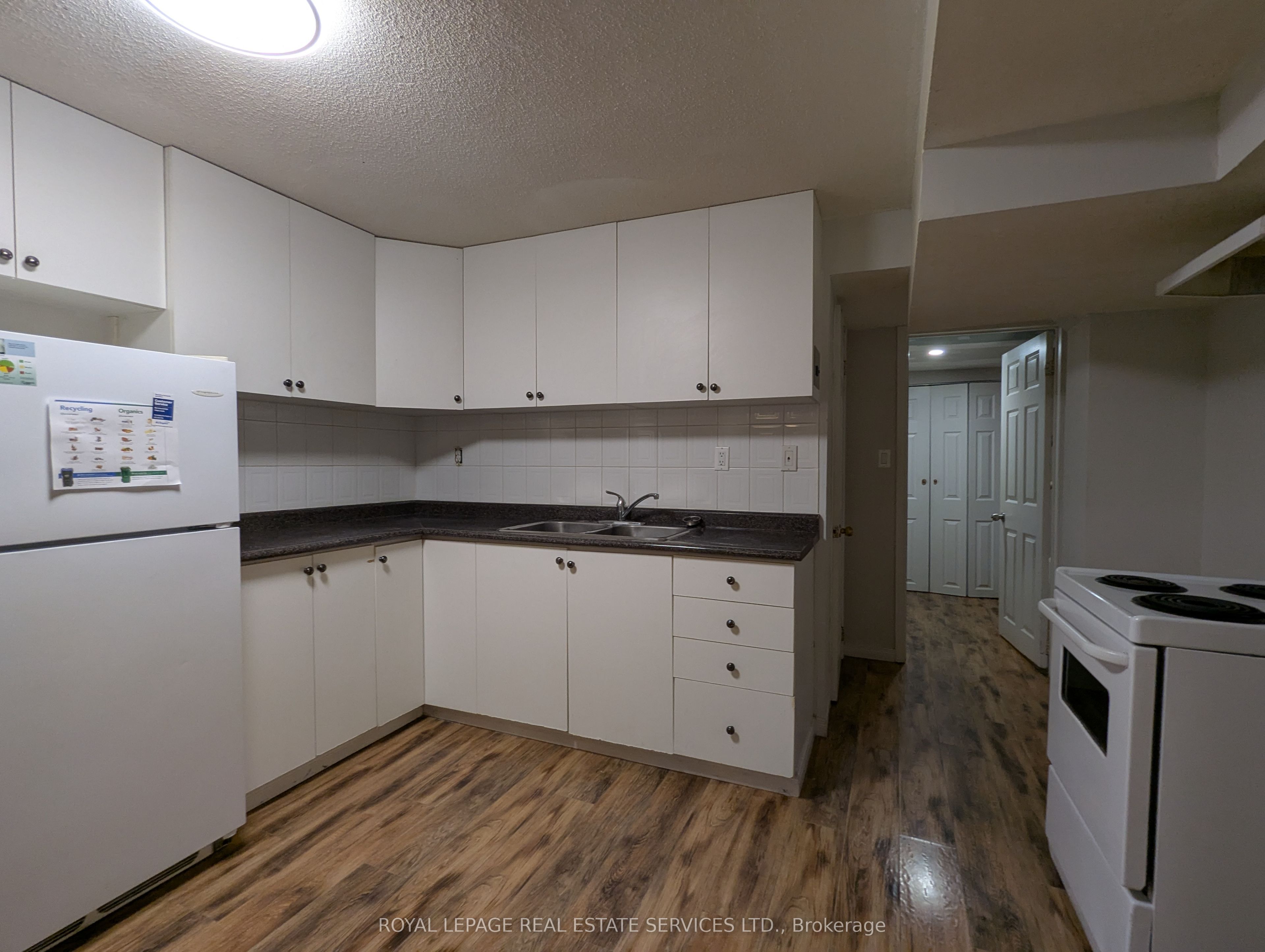 6053 Leeside Crescent Bsmt