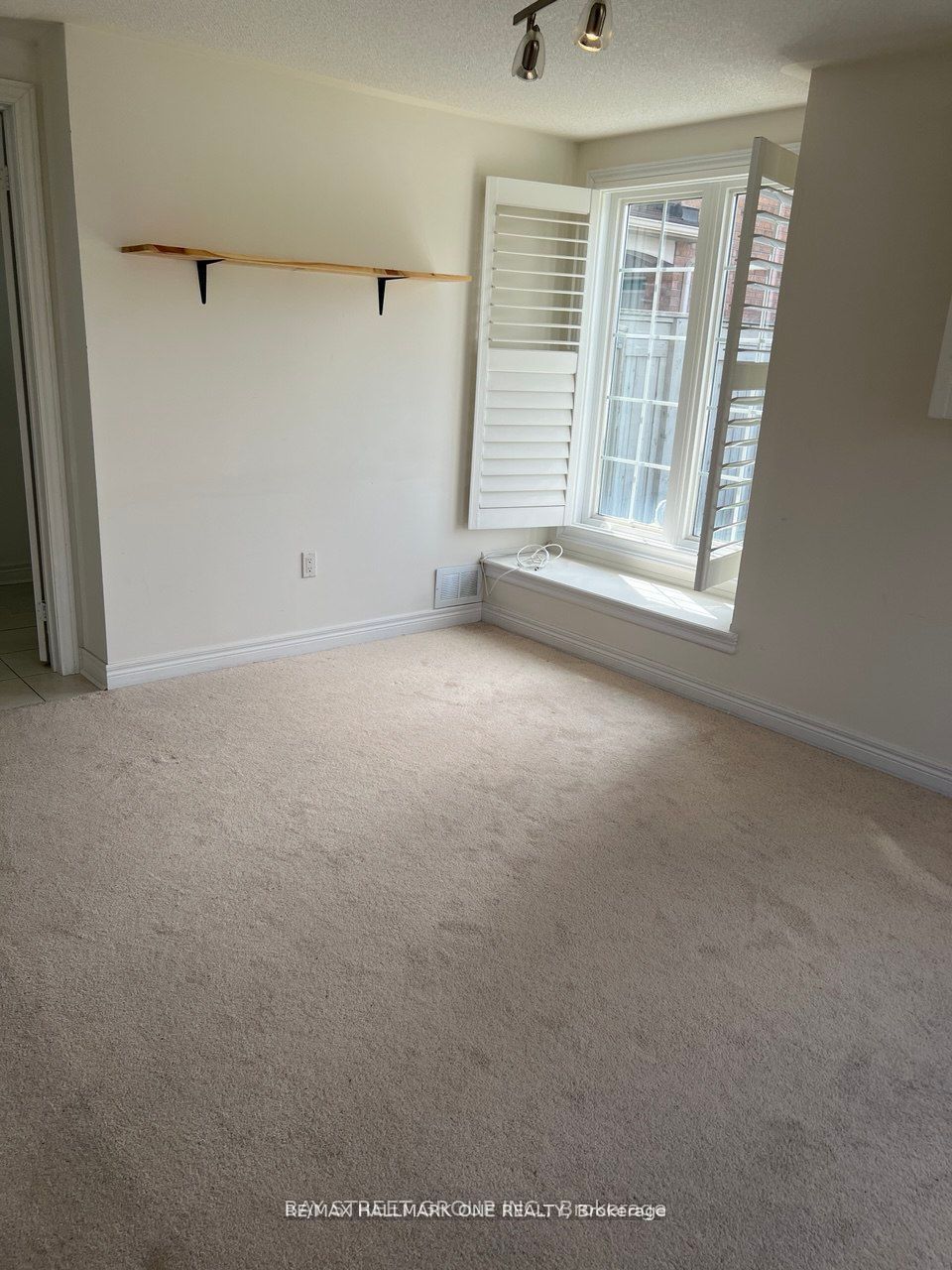 9 Old Colony Road 118
