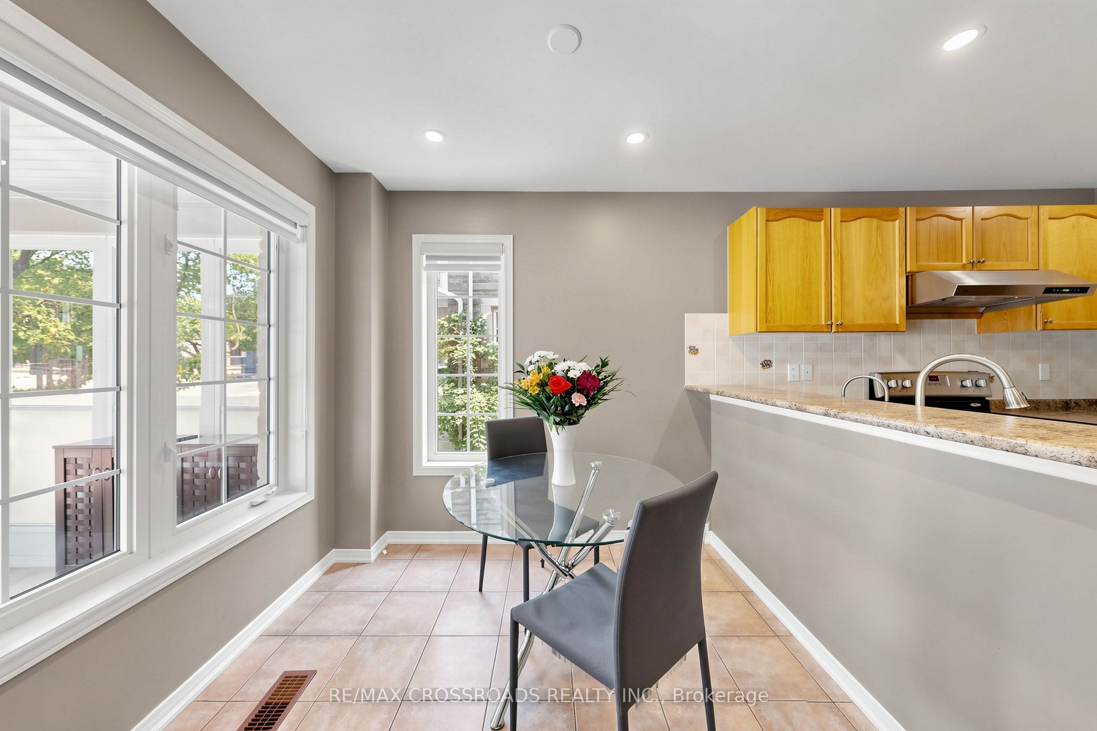 41 Prince Charles Way