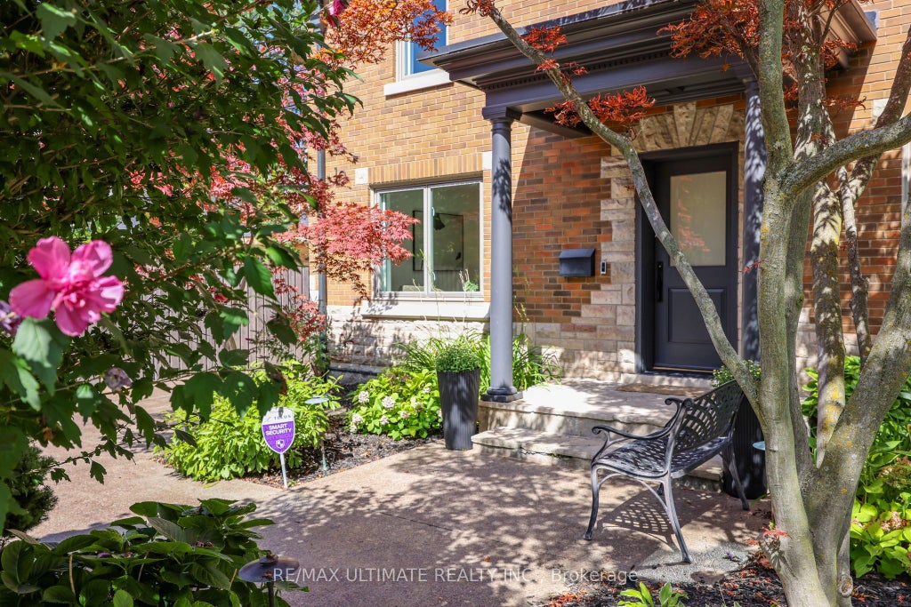 Photo of 10 Field Avenue, Toronto, ON M4G 1Y6 (MLS # C13791774)