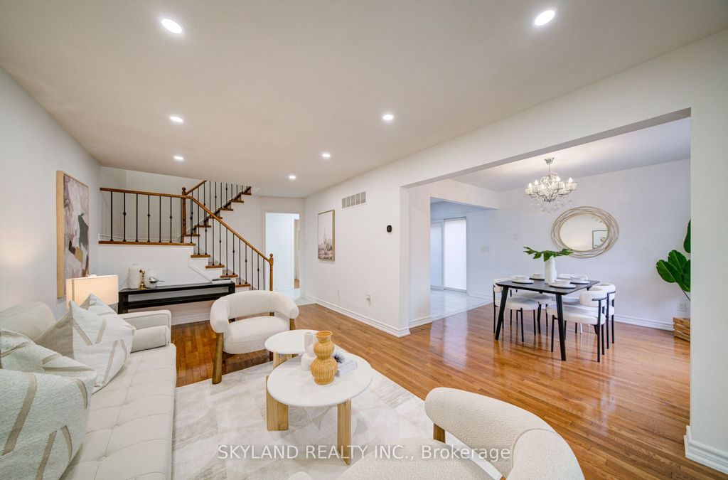 Photo of 56 Upton Crescent, Markham, ON L3R 3T4 (MLS # N12927286)