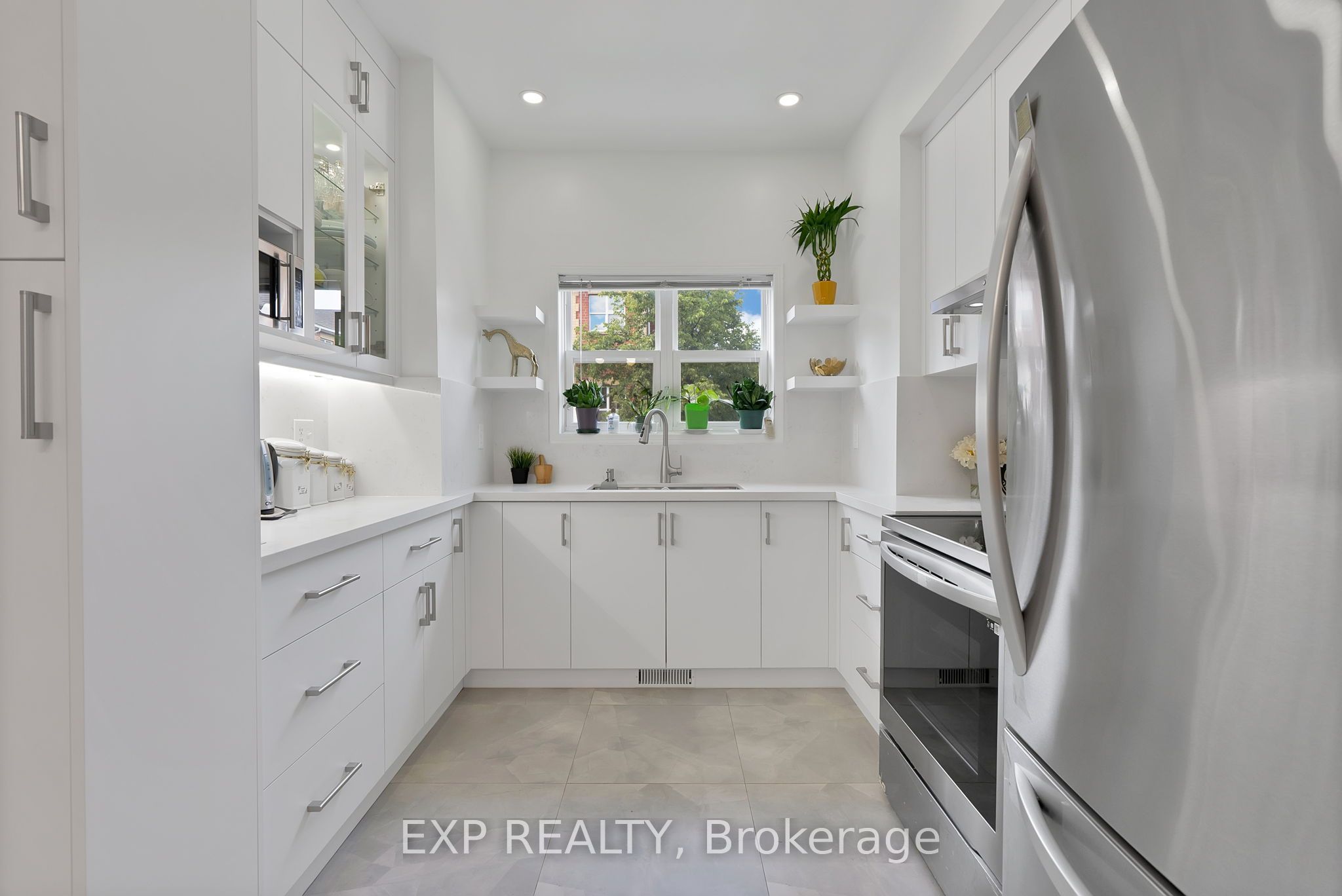 11 Maple Park Way