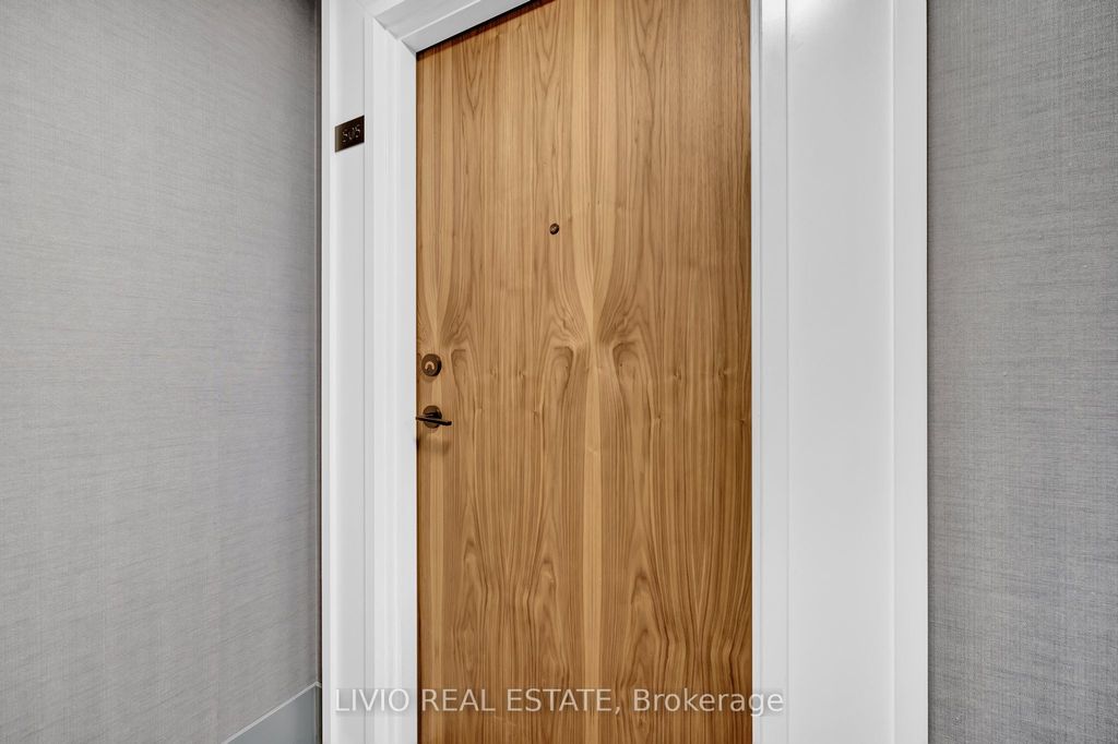 Photo of 10 lagerfeld Drive E #505, Brampton, ON L7A 5L3 (MLS # W12954538)