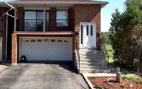 44 Lakecrest Trail Brampton ON L6Z 1S6
