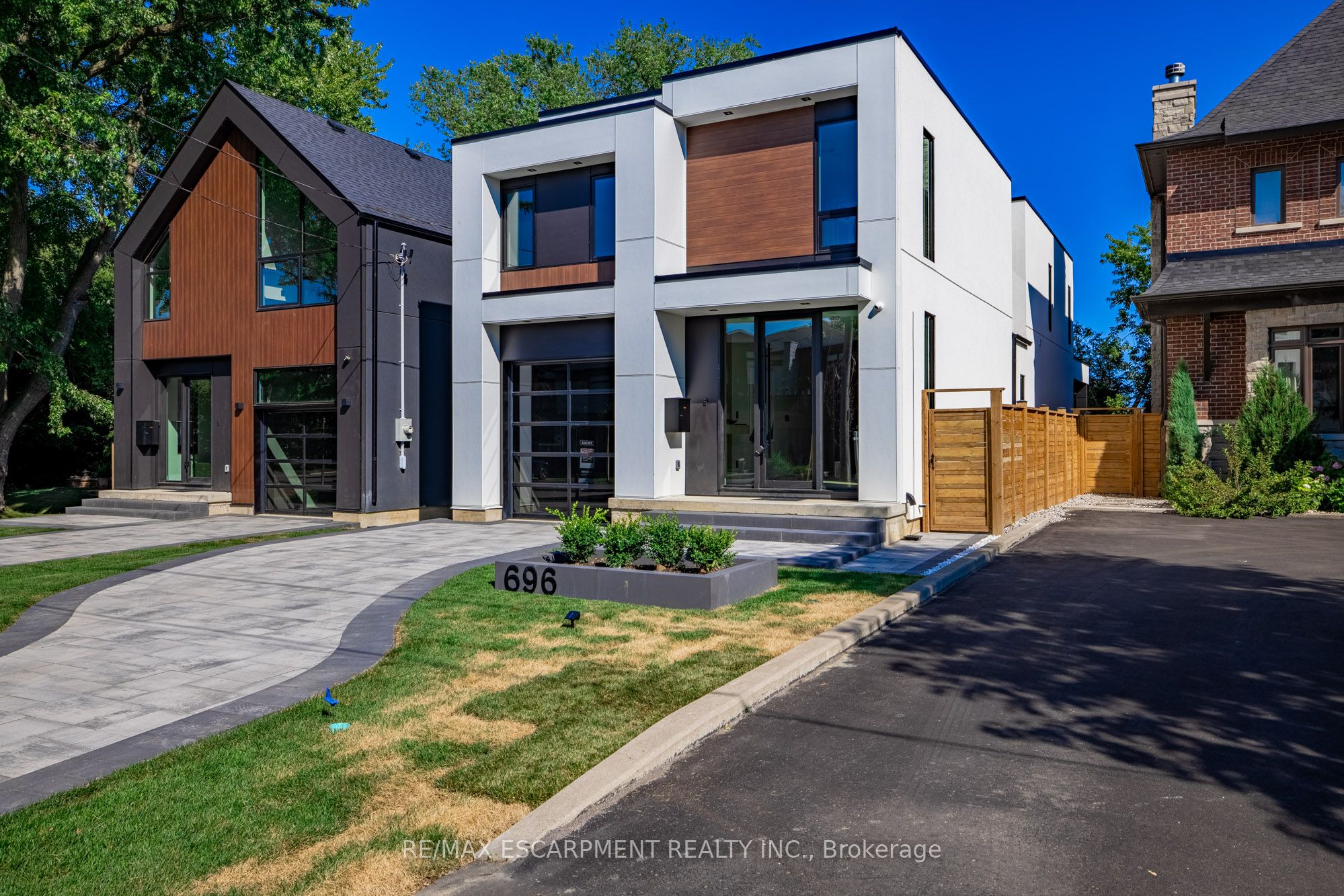 696 Montbeck Crescent