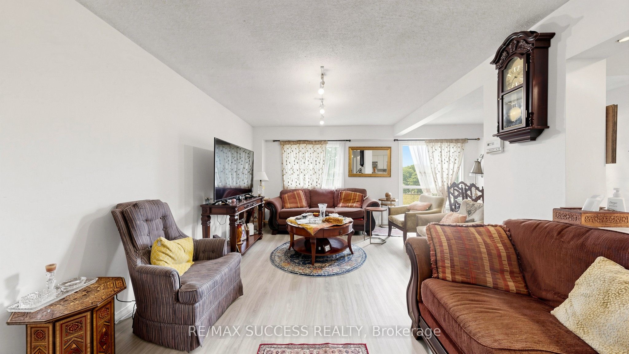 2617 Windwood Drive 19