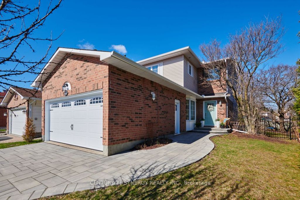Photo of 25 Waterton Crescent, Kanata, ON K2M 1Y8 (MLS # X13038266)