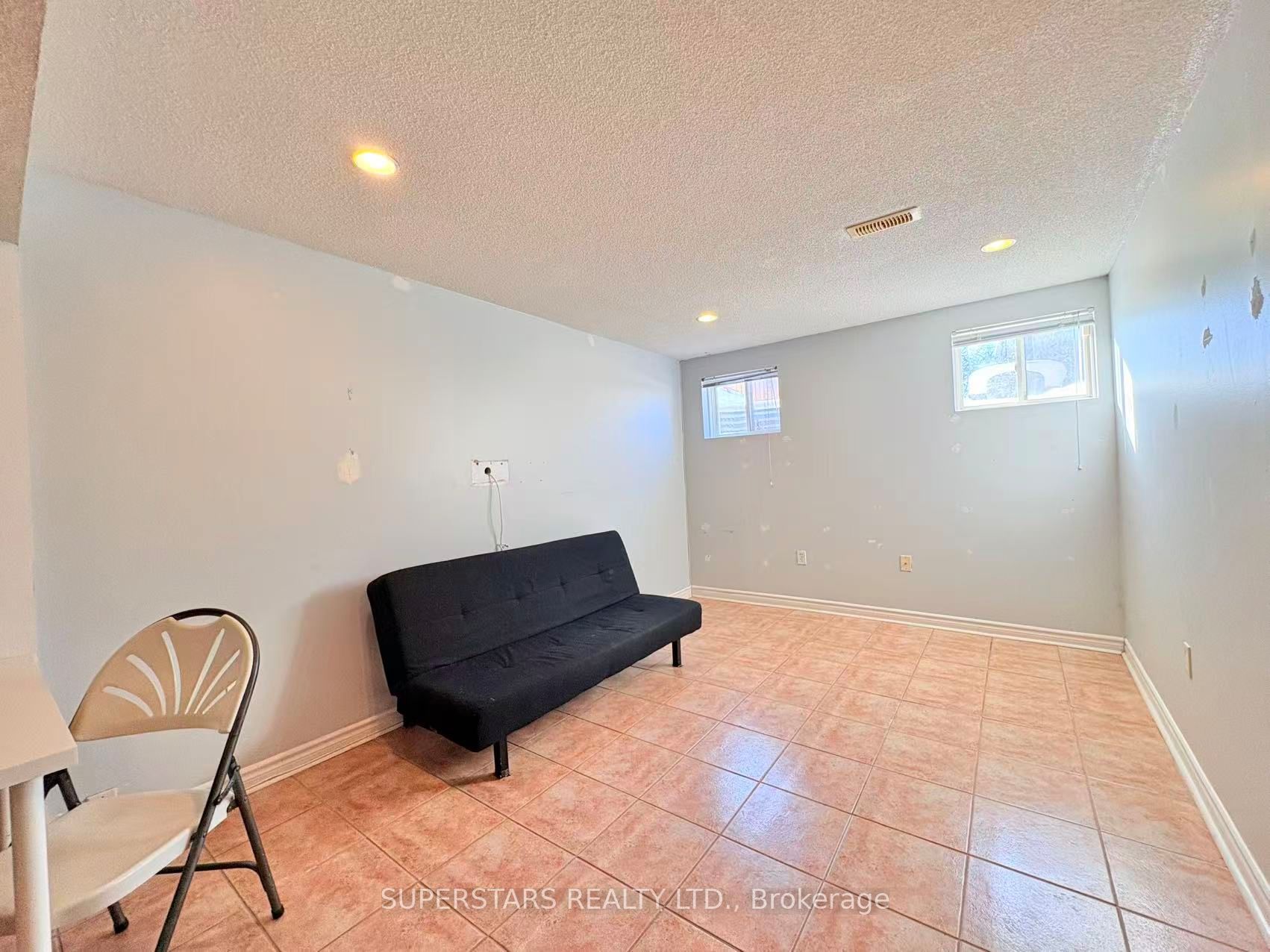 21 Viewcrest Circle Bsmt