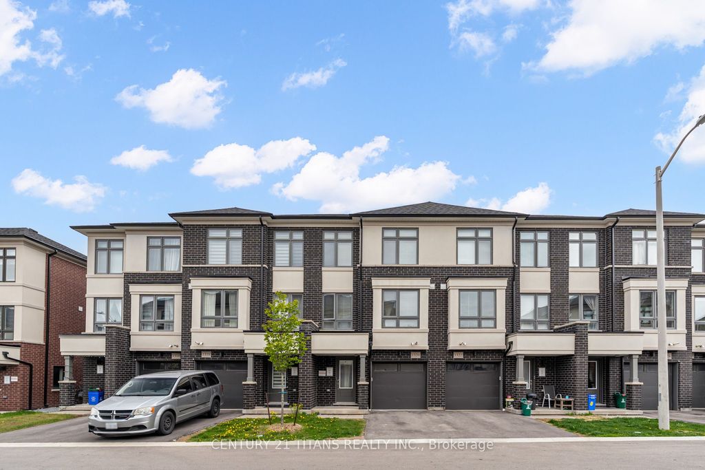 Photo of 1320 Bradenton Path, Oshawa, ON L1K 1A9 (MLS # E13140274)