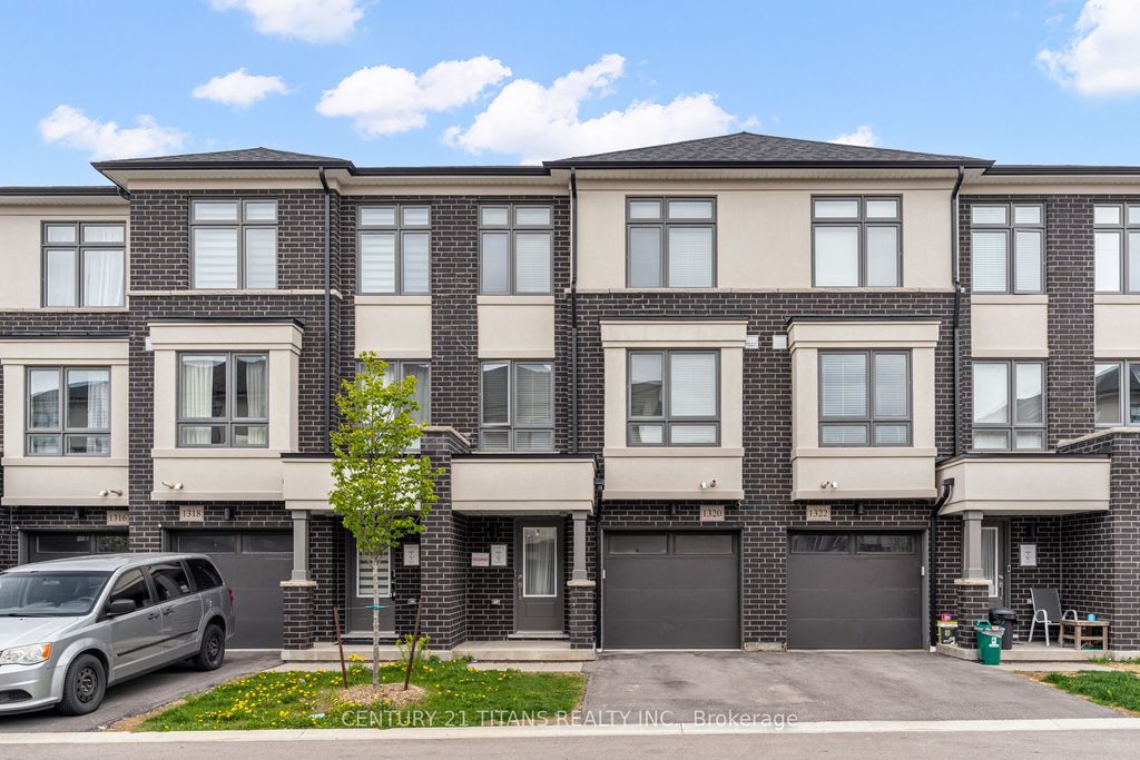 Photo of 1320 Bradenton Path, Oshawa, ON L1K 1A9 (MLS # E13140274)