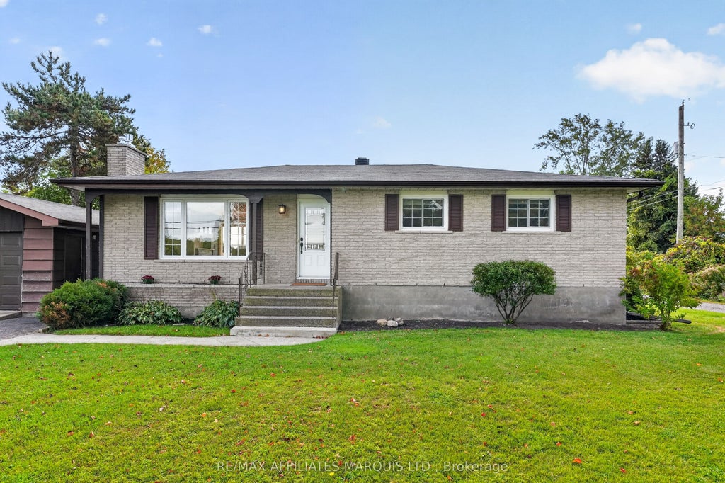 Photo of 18696 County Road 2 Road, South Glengarry, ON K6H 5R5 (MLS # X13859410)