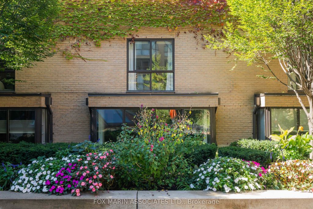 Photo of 80 Front Street E #227, Toronto, ON M5E 1T4 (MLS # C12572988)