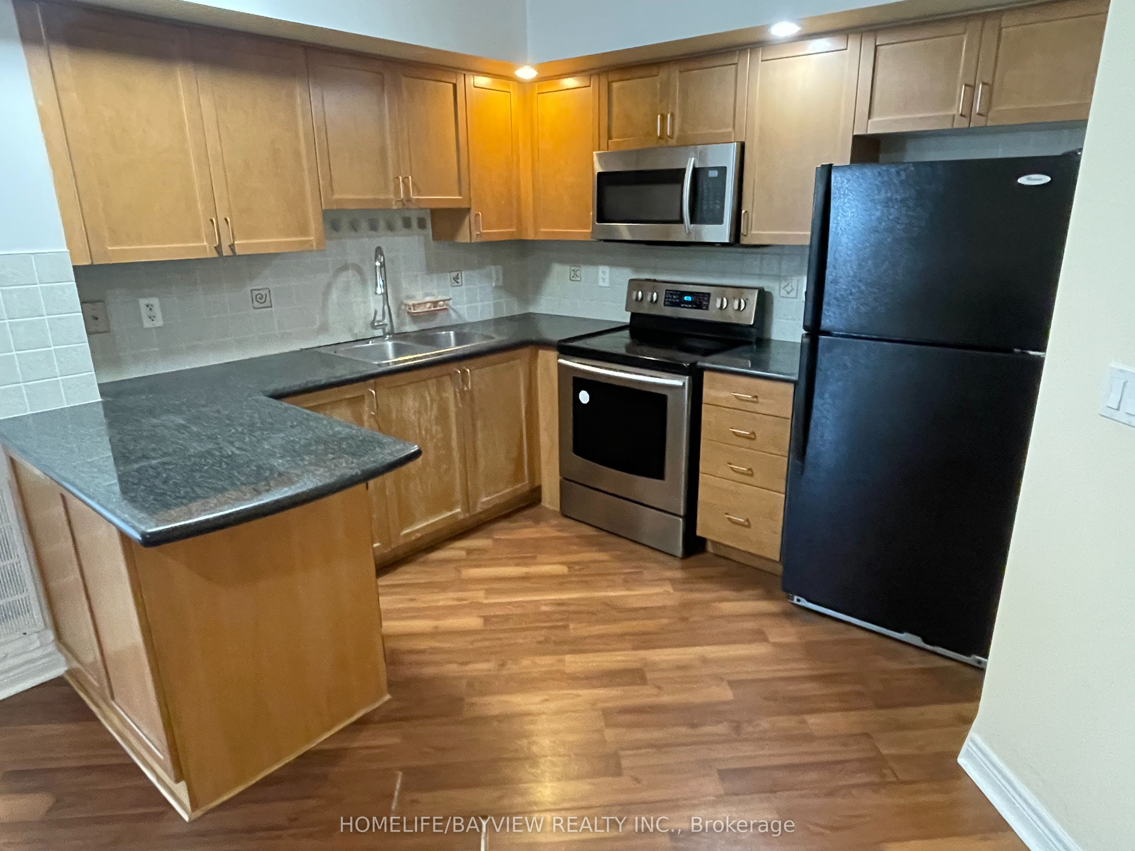 33 Cox Boulevard 630