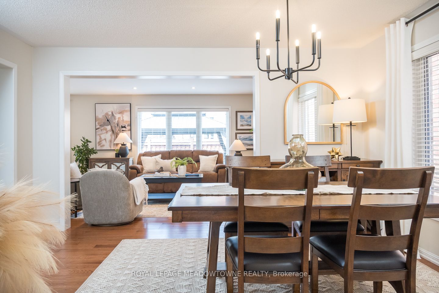 439 Pozbou Crescent