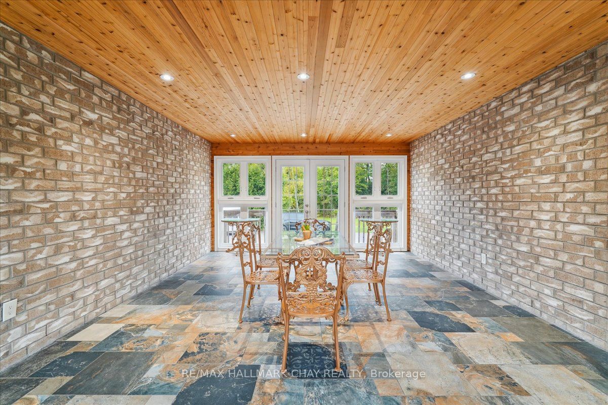 21940 Mccowan Road