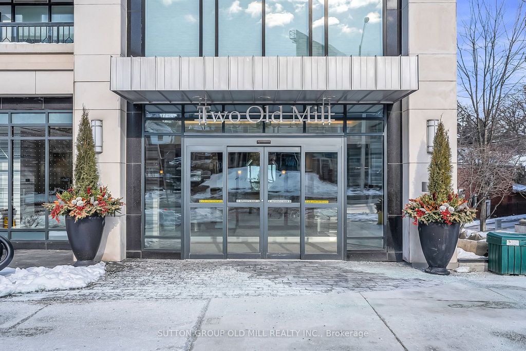 Photo of 2 Old Mill Drive #402, Toronto, ON M6S 0A2 (MLS # W12719552)